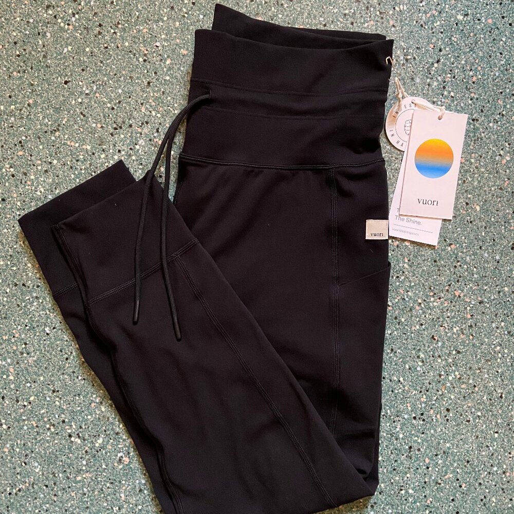 Vuori Daily Pocket Legging Short NWT Free Shipping